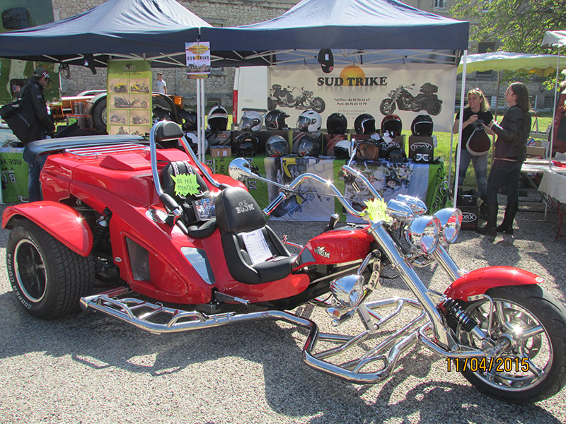 Foire Donzère présentation trike rouge