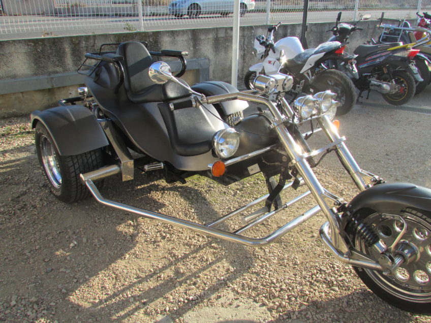 WOLF TRIKE OCCASION 1600 CM3 avant droit