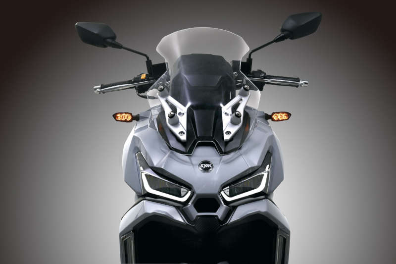 sym 125 adx face avant scooter