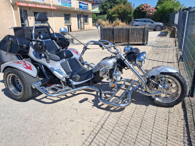 boom low rider gris