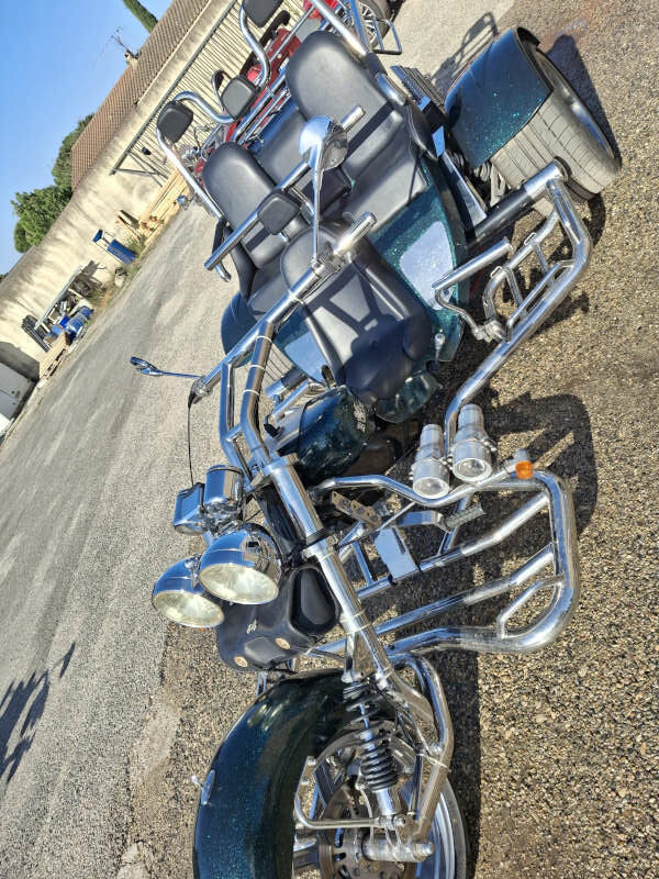 trike 3 places